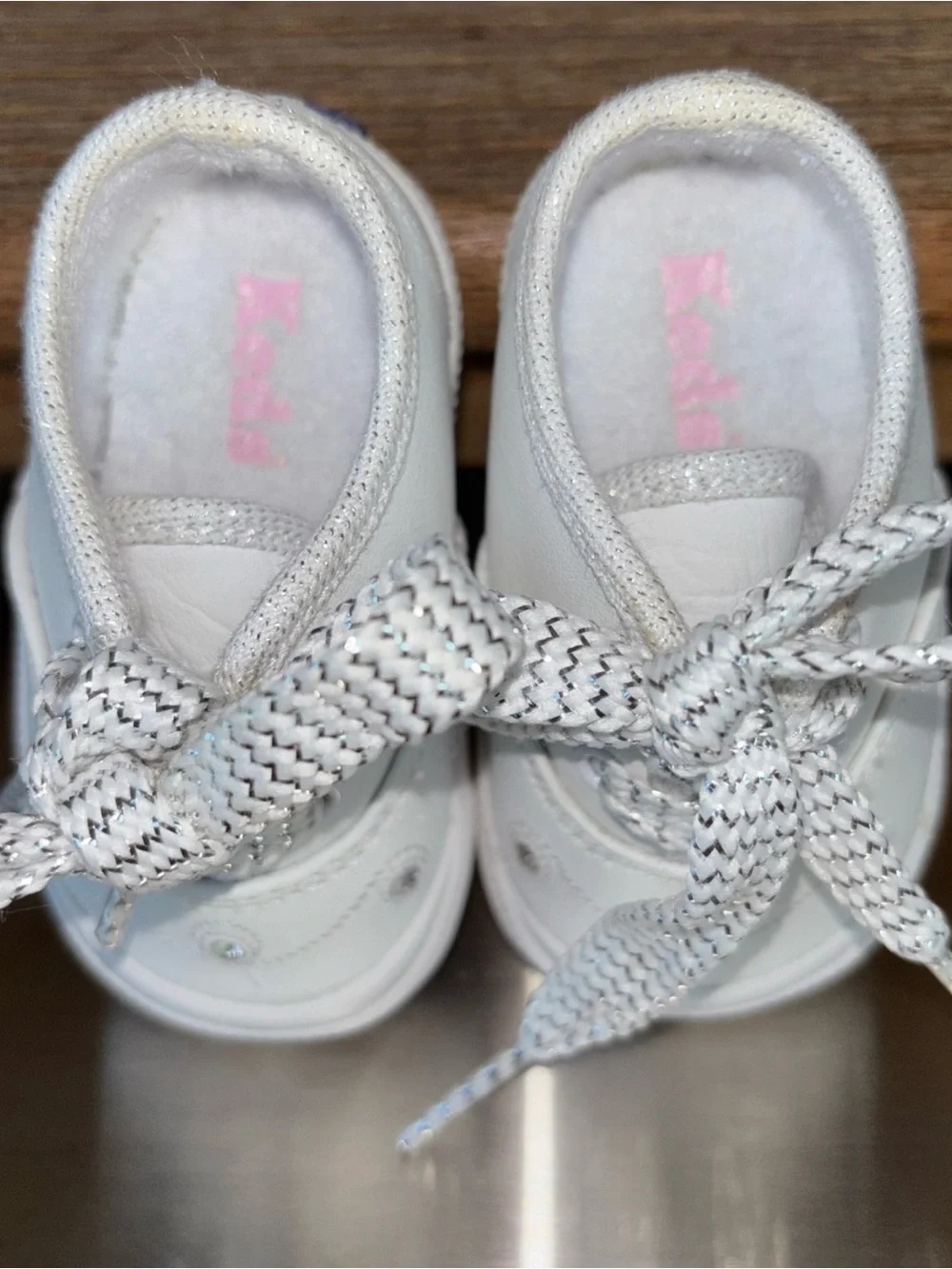Keds White Baby Lace-Up Sneakers with  silver thread Laces diamond color studs1m